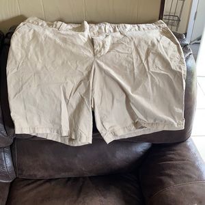 Old Navy khaki shorts